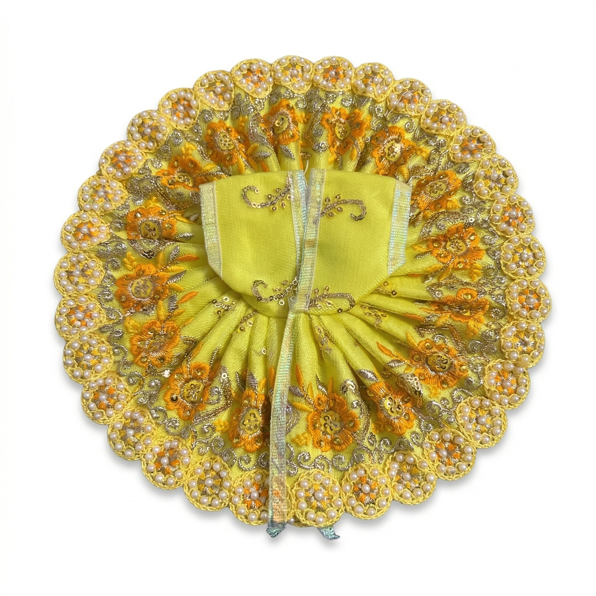 Laddu Gopal poshak with delicate floral embroidery and pearl shringar